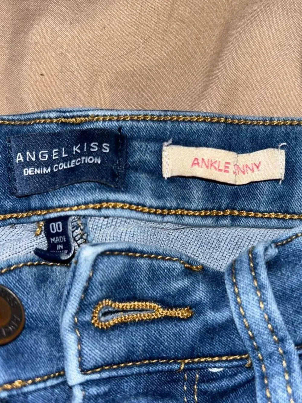 Angel Kiss high rise